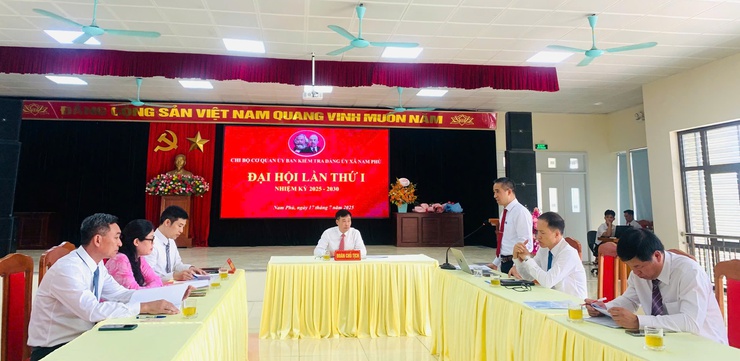 Chi bộ cơ quan Uỷ ban Kiểm tra Đảng uỷ xã Nam Phù phát huy vai trò nòng cốt trong công tác kiểm tra, giám sát và thi hành kỷ luật Đảng- Ảnh 6.