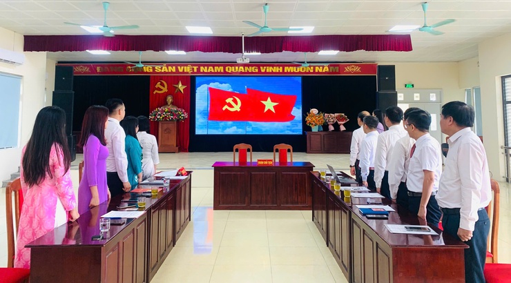 Xây dựng đội ngũ cán bộ Ban xây dựng Đảng xã Nam Phù có bản lĩnh, năng lực, đáp ứng yêu cầu, nhiệm vụ trong tình hình mới- Ảnh 2.