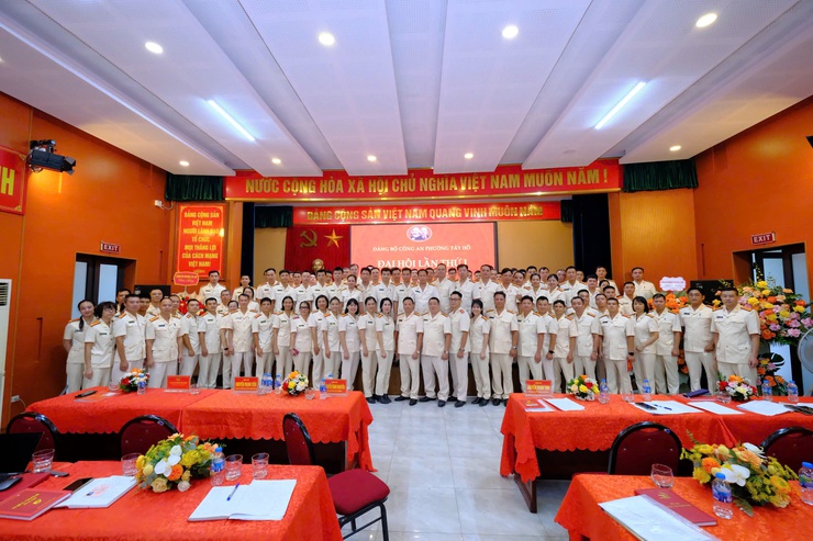 Đại hội Đảng bộ Công an phường Tây Hồ lần thứ I, nhiệm kỳ 2025–2030- Ảnh 4.