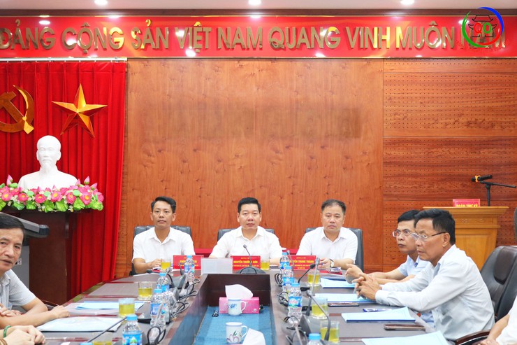 Quốc Oai Lấy ý kiến góp ý của các đồng chí nguyên lãnh đạo vào dự thảo văn kiện trình Đại hội- Ảnh 2.