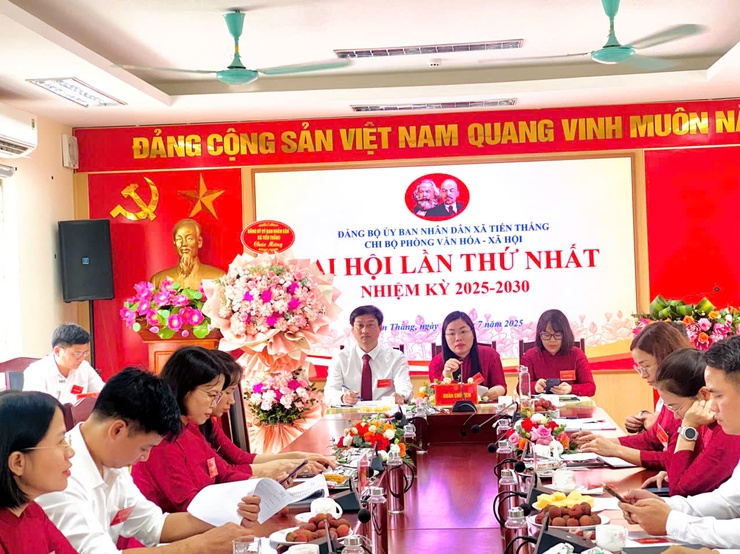 Chi bộ Phòng Văn hóa – Xã hội xã Tiến Thắng tổ chức thành công Đại hội chi bộ lần thứ Nhất, nhiệm kỳ 2025-2030.- Ảnh 4.
