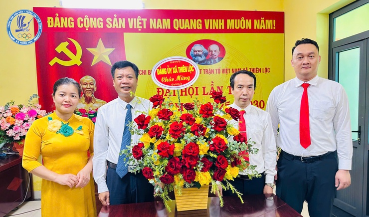 Uỷ ban MTTQ Việt Nam xã Thiên Lộc tổ chức Đại hội Chi bộ lần thứ I, nhiệm kỳ 2025 - 2030- Ảnh 1.