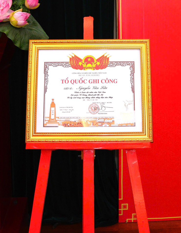 Lễ công bố Quyết định và trao Bằng “TỔ QUỐC GHI CÔNG” đối với Liệt sĩ Nguyễn Văn Sửu - Ảnh 3.