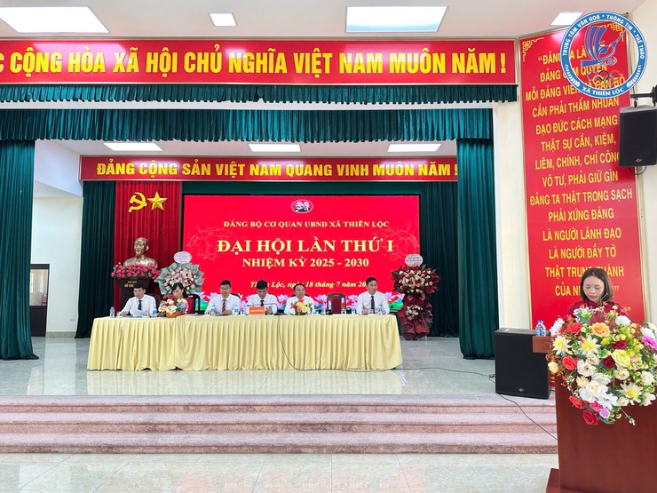 Đảng bộ Cơ quan UBND xã Thiên Lộc tổ chức thành công Đại hội lần thứ I, nhiệm kỳ 2025 - 2030- Ảnh 7.