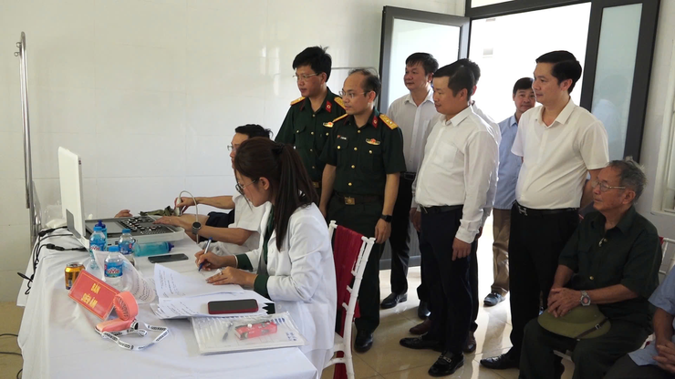 Xã Dân Hòa: 304 thương bệnh binh, đối tượng chính sách được khám bệnh, tư vấn sức khỏe và cấp phát thuốc miễn phí- Ảnh 14.