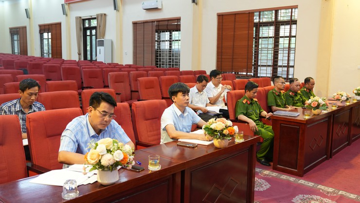 UBND thành phố tổ chức hội nghị trực tuyến phổ biến, quán triệt và tập huấn chuyên sâu Luật Phòng cháy, chữa cháy và cứu nạn, cứu hộ; các Nghị định, Thông tư hướng dẫn thi hành Luật PCCC và CNCH- Ảnh 2.
