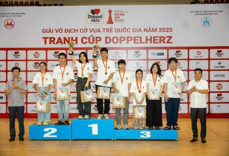 TỎA SÁNG CÙNG NHỮNG NGÔI SAO NHỎ RỰC RỠ NHÀ 
MAI VÀNG: TÀI NĂNG – BẢN LĨNH – ĐAM MÊ
- Ảnh 1.