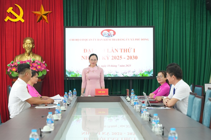 Đại hội Chi bộ Cơ quan Uỷ ban Kiểm tra Đảng ủy xã Phù Đổng lần thứ nhất, nhiệm kỳ 2025–2030- Ảnh 2.