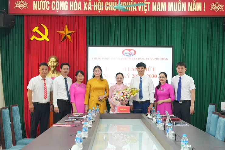 Đại hội Chi bộ Cơ quan Uỷ ban Kiểm tra Đảng ủy xã Phù Đổng lần thứ nhất, nhiệm kỳ 2025–2030- Ảnh 5.