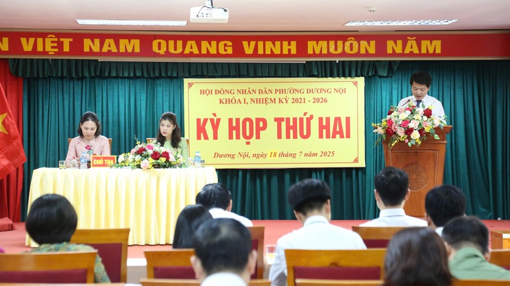 Kỳ họp thứ hai HĐND phường Dương Nội thông qua nhiều nội dung quan trọng- Ảnh 3.