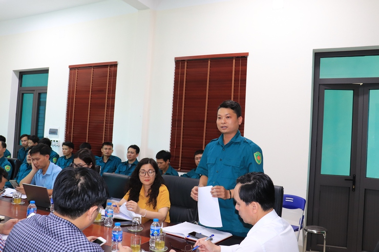 Ban thường vụ Đảng ủy Phú Nghĩa thăm và làm việc với cán bộ chiến sĩ Ban Chỉ huy quân sự xã- Ảnh 2.