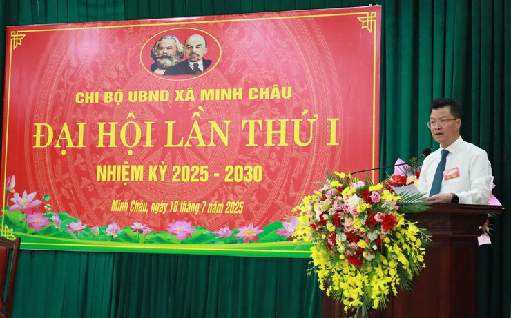 Chi bộ UBND Minh Châu: Hạt nhân chuyển đổi số của địa phương- Ảnh 4.