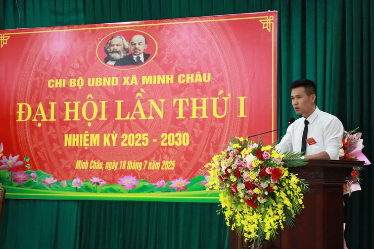 Chi bộ UBND Minh Châu: Hạt nhân chuyển đổi số của địa phương- Ảnh 5.