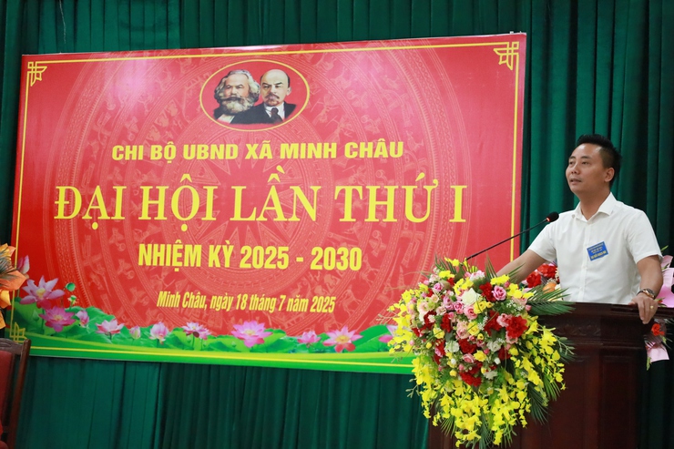 Chi bộ UBND Minh Châu: Hạt nhân chuyển đổi số của địa phương- Ảnh 8.