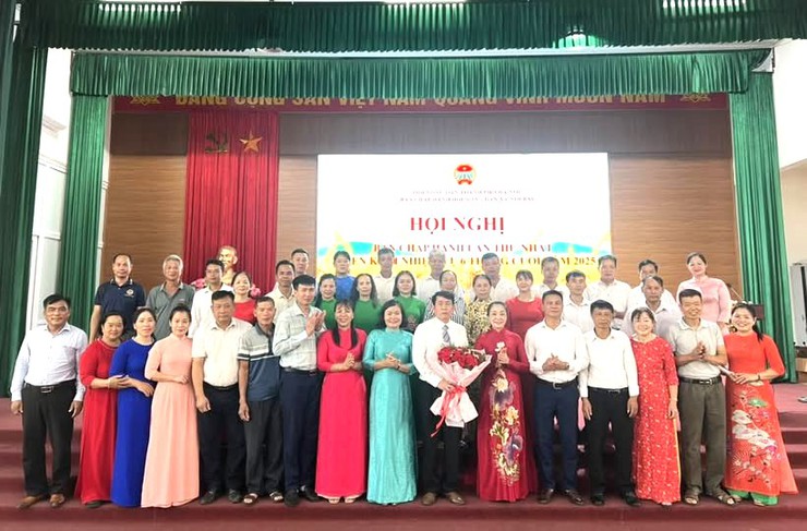 HỘI NÔNG DÂN XÃ NỘI BÀI TỔ CHỨC HỘI NGHỊ BAN CHẤP HÀNH LẦN THỨ NHẤT- Ảnh 2.
