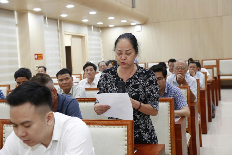 Tổ đại biểu số 10 HĐND thành phố Hà Nội đã tiếp xúc cử tri các phường: Hà Đông, Dương Nội, Yên Nghĩa, Phú Lương, Kiến Hưng- Ảnh 2.