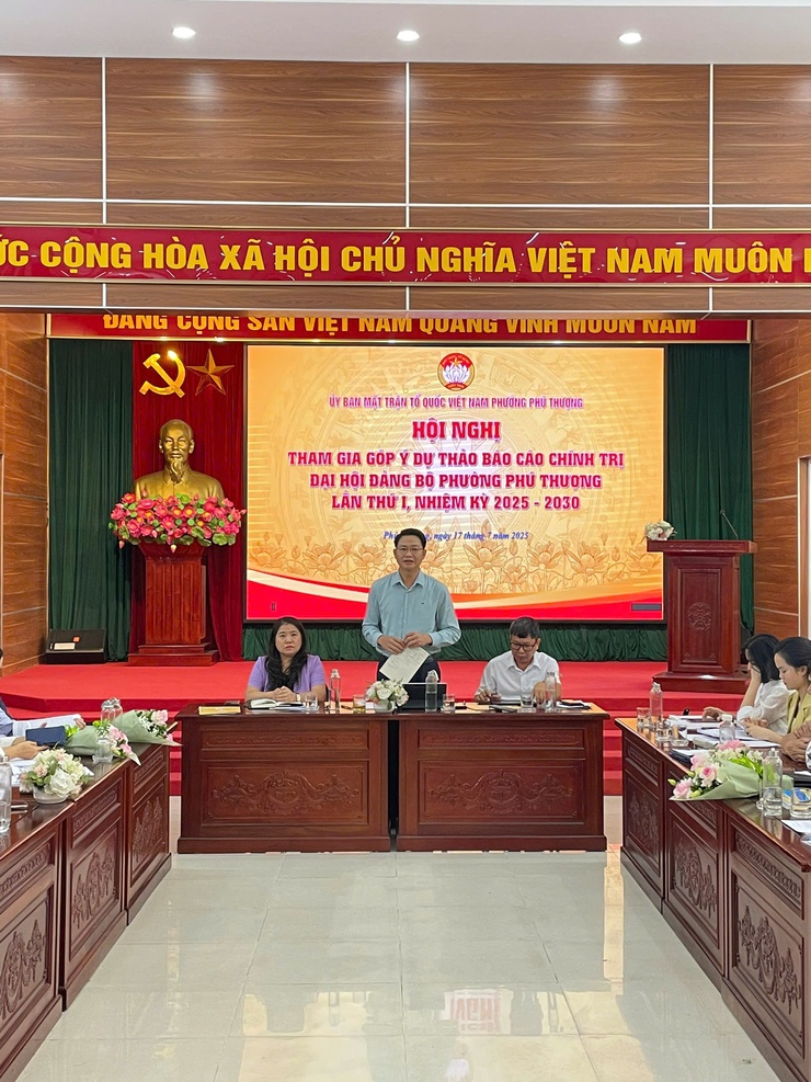Hội nghị tham gia góp ý dự thảo báo cáo chính trị Đại hội Đảng bộ phường Phú Thượng lần thứ I, nhiệm kỳ 2025 - 2030- Ảnh 7.