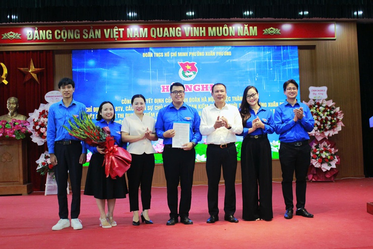 Đoàn Thanh niên phường Xuân Phương tổ chức hội nghị công bố quyết định của Thành đoàn Hà Nội về thành lập và chỉ định nhân sự; phát động thi đua cao điểm chào mừng Đại hội Đảng bộ phường Xuân Phương lần thứ nhất, nhiệm kỳ 2025-2030- Ảnh 5.