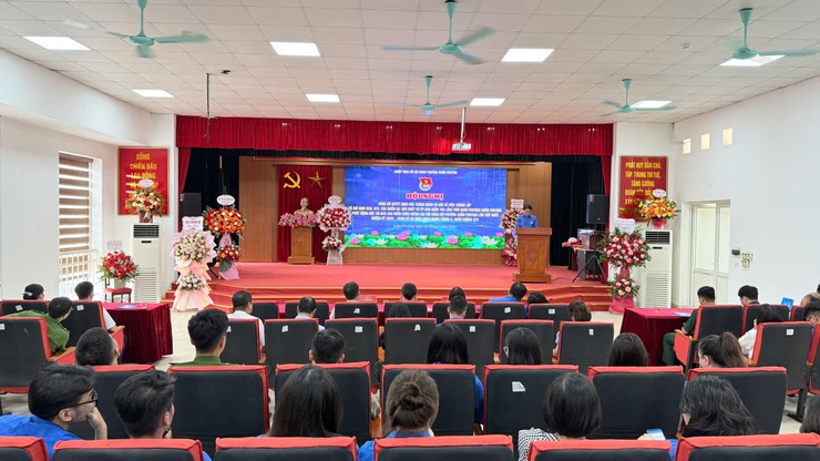 Đoàn Thanh niên phường Xuân Phương tổ chức hội nghị công bố quyết định của Thành đoàn Hà Nội về thành lập và chỉ định nhân sự; phát động thi đua cao điểm chào mừng Đại hội Đảng bộ phường Xuân Phương lần thứ nhất, nhiệm kỳ 2025-2030- Ảnh 6.