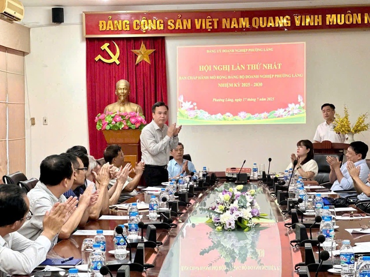 HỘI NGHỊ BAN CHẤP HÀNH ĐẢNG BỘ KHỐI DOANH NGHIỆP PHƯỜNG LÁNG LẦN THỨ NHẤT (MỞ RỘNG)- Ảnh 2.