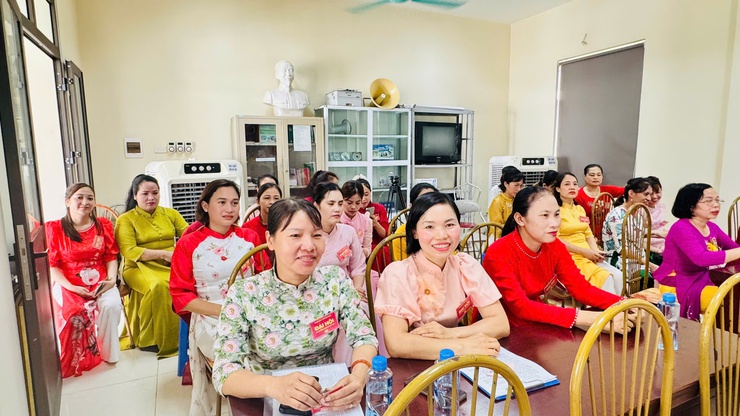 Chi bộ Trạm Y tế xã Tam Hưng tổ chức Đại hội nhiệm kỳ 2025–2030 - Phát huy vai trò nòng cốt trong công tác chăm sóc sức khỏe Nhân dân- Ảnh 3.