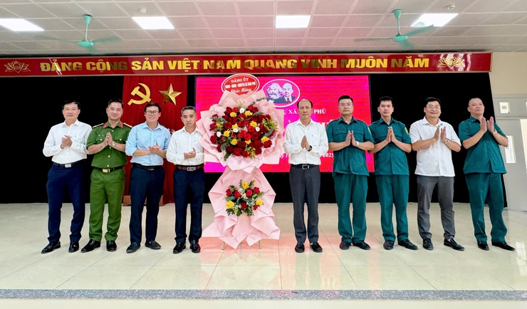 Xây dựng Chi bộ Quân sự xã Nam Phù vững mạnh toàn diện, thực sự là hạt nhân chính trị trong thực hiện nhiệm vụ quốc phòng, quân sự địa phương- Ảnh 7.
