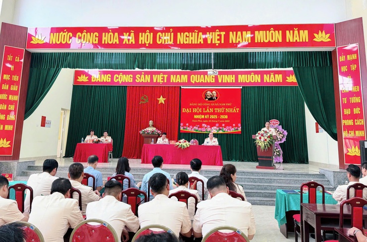 Vững bước dưới mái nhà chung của Đảng bộ Công an xã Nam Phù, vững tin vì bình yên cuộc sống của Nhân dân- Ảnh 10.
