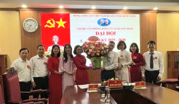 Đại hội chi bộ Văn phòng Đảng ủy xã Quang Minh nhiệm kỳ 2025-2030 thành công tốt đẹp- Ảnh 1.