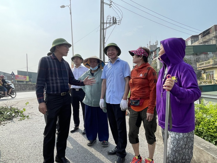 PHƯỜNG VĨNH HƯNG TỔ CHỨC LỄ PHÁT ĐỘNG PHONG TRÀO THI ĐUA “PHƯỜNG VĨNH HƯNG VÌ MÔI TRƯỜNG SÁNG – XANH – SẠCH – ĐẸP”- Ảnh 4.