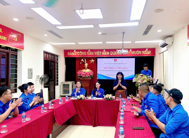 HỘI NGHỊ BAN CHẤP HÀNH ĐOÀN TNCS HỒ CHÍ MINH PHƯỜNG LÁNG LẦN THỨ NHẤT, NHIỆM KỲ 2025 - 2030- Ảnh 1.