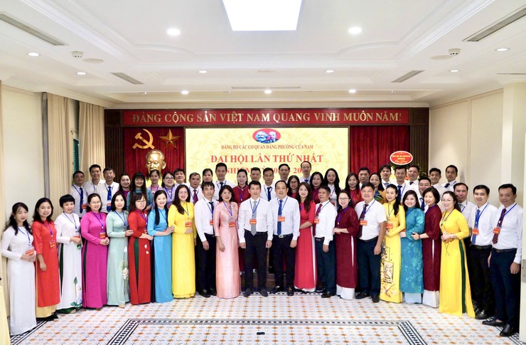 ĐẠI HỘI LẦN THỨ I ĐẢNG BỘ CÁC CƠ QUAN ĐẢNG PHƯỜNG CỬA NAM, NHIỆM KỲ 2025 – 2030: DÂN CHỦ - TRÍ TUỆ - ĐOÀN KẾT - PHÁT TRIỂN- Ảnh 1.