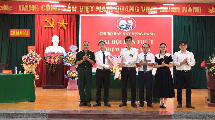 ĐẠI HỘI CHI BỘ BAN XÂY DỰNG ĐẢNG XÃ DÂN HÒA LẦN THỨ NHẤT, NHIỆM KỲ 2025–2030 THÀNH CÔNG TỐT ĐẸP- Ảnh 3.