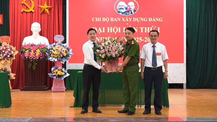 ĐẠI HỘI CHI BỘ BAN XÂY DỰNG ĐẢNG XÃ DÂN HÒA LẦN THỨ NHẤT, NHIỆM KỲ 2025–2030 THÀNH CÔNG TỐT ĐẸP- Ảnh 4.
