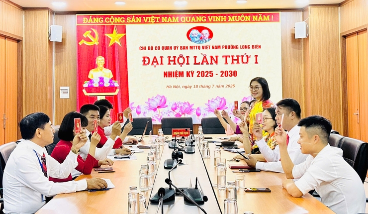 Đại hội Chi bộ Cơ quan MTTQ Việt Nam phường Long Biên lần thứ nhất, nhiệm kỳ 2025 – 2030- Ảnh 4.
