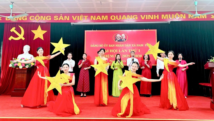 Đảng bộ UBND xã Nam Phù quyết tâm đổi mới, đoàn kết vững vàng, kiến tạo tương lai- Ảnh 6.