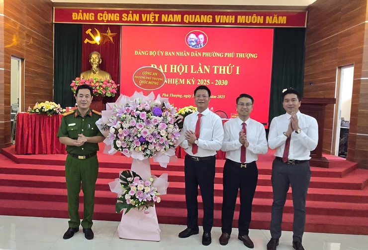 Đại hội Đảng bộ UBND Phường Phú Thượng nhiệm kỳ 2025 -2030 thành công tốt đẹp.- Ảnh 10.