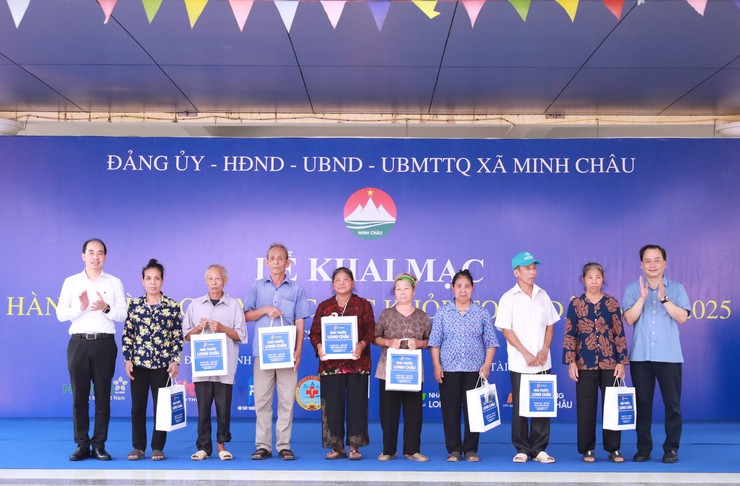 Xã Minh Châu: khai mạc Hành trình chăm sóc sức khỏe toàn dân năm 2025- Ảnh 7.