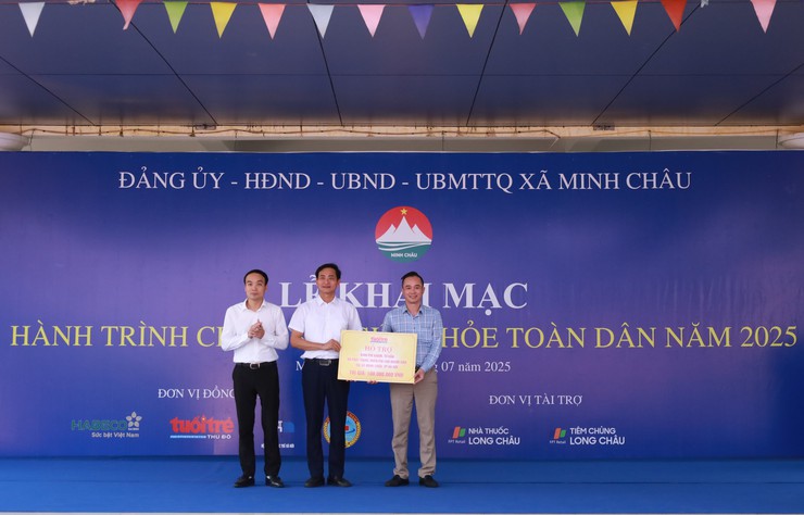 Xã Minh Châu: khai mạc Hành trình chăm sóc sức khỏe toàn dân năm 2025- Ảnh 11.