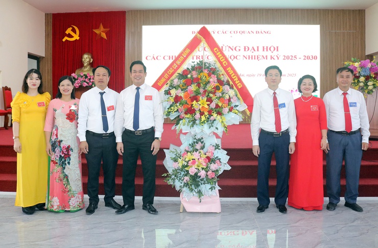 Các Chi bộ thuộc Đảng bộ các cơ quan Đảng đồng loạt tổ chức đại hội nhiệm kỳ 2025 – 2030- Ảnh 2.