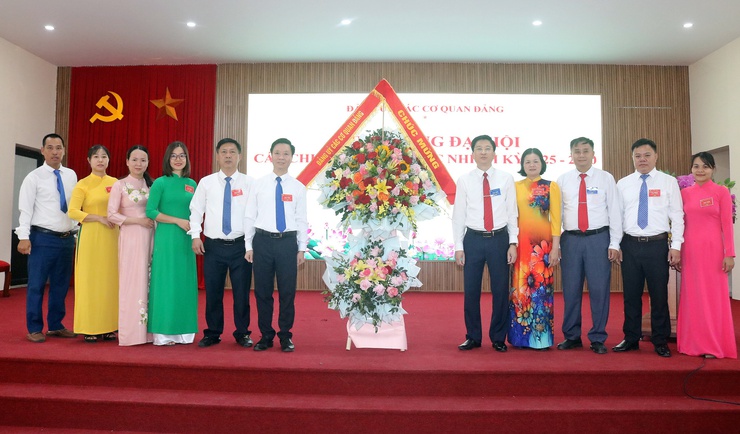 Các Chi bộ thuộc Đảng bộ các cơ quan Đảng đồng loạt tổ chức đại hội nhiệm kỳ 2025 – 2030- Ảnh 4.