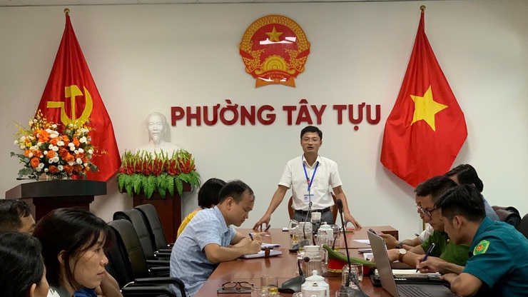 Phường Tây Tựu chỉ đạo chủ động phòng ngừa và ứng phó với cơn bão số 3- Ảnh 2.