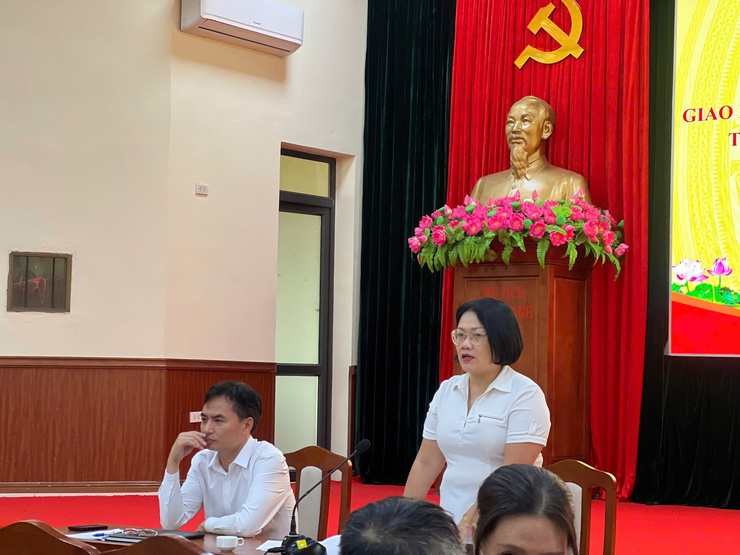 Hội Nghị: Giao ban công tác để triển khai một số nhiệm vụ trong công tác đại hội Đảng bộ các cấp và công tác quản lý đất đai trật xây dựng trên địa bàn xã Ngọc Hồi- Ảnh 8.