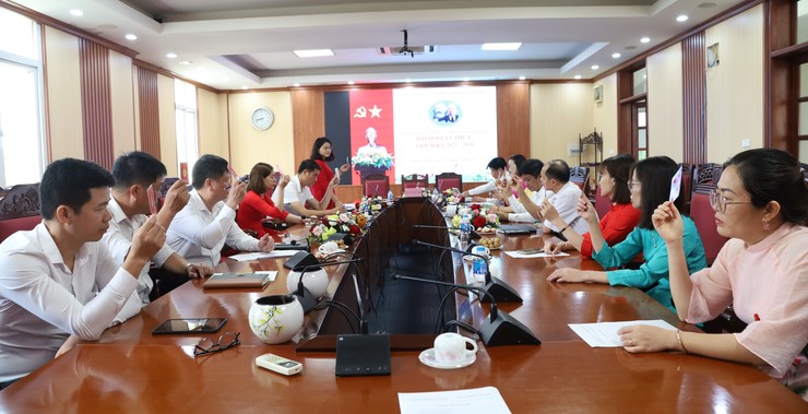 Đại hội lần thứ nhất các chi bộ trực thuộc Đảng bộ UBND xã Quang Minh thành công tốt đẹp- Ảnh 8.