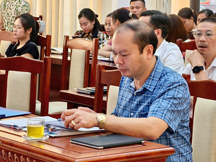Uỷ ban nhân dân xã Chuyên Mỹ: Tổ chức lớp bồi dưỡng chính trị hè cho đội ngũ lãnh đạo quản lý, giáo viên, nhân viên.- Ảnh 1.