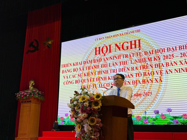 Công an xã Thanh Trì: Quyết liệt ra quân đảm bảo ANTT Đại hội Đại biểu Đảng bộ xã Thanh Trì lần thứ I, nhiệm kỳ 2025 - 2030 và các sự kiện chính trị quan trọng diễn ra trên địa bàn- Ảnh 2.