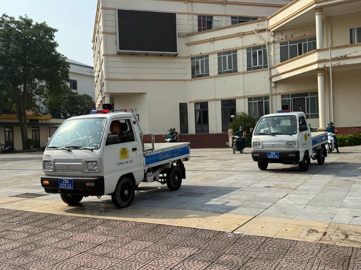 Công an xã Thanh Trì: Quyết liệt ra quân đảm bảo ANTT Đại hội Đại biểu Đảng bộ xã Thanh Trì lần thứ I, nhiệm kỳ 2025 - 2030 và các sự kiện chính trị quan trọng diễn ra trên địa bàn- Ảnh 14.