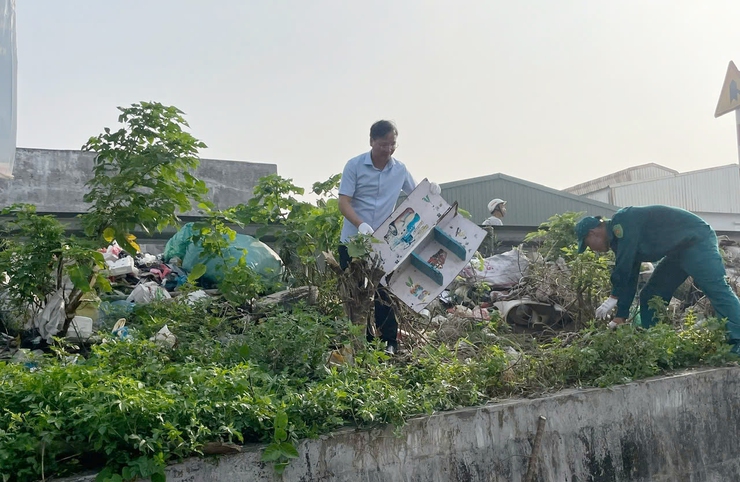 PHƯỜNG VĨNH HƯNG TỔ CHỨC LỄ PHÁT ĐỘNG PHONG TRÀO THI ĐUA “PHƯỜNG VĨNH HƯNG VÌ MÔI TRƯỜNG SÁNG – XANH – SẠCH – ĐẸP”- Ảnh 5.