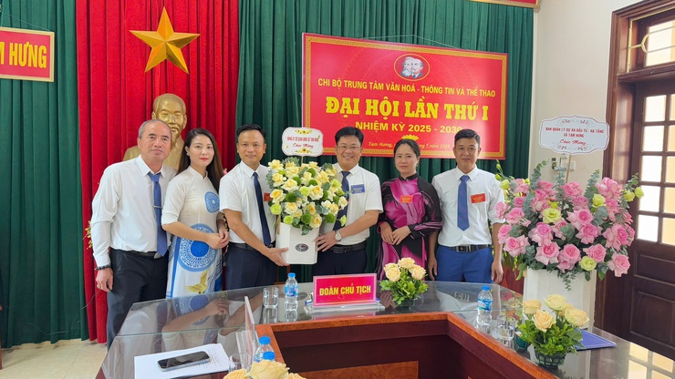 Chi bộ Trung tâm Văn hóa – Thông tin và Thể thao xã Tam Hưng tổ chức Đại hội lần thứ I, nhiệm kỳ 2025–2030- Ảnh 5.