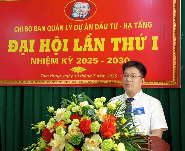 Chi bộ Ban Quản lý dự án đầu tư hạ tầng xã Tam Hưng tổ chức Đại hội lần thứ I, nhiệm kỳ 2025–2030- Ảnh 1.