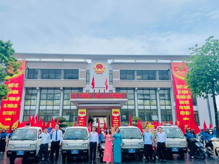 Xã Thiên Lộc ra quân tuyên truyền lưu động chào mừng ngày thành lập xã mới- Ảnh 2.